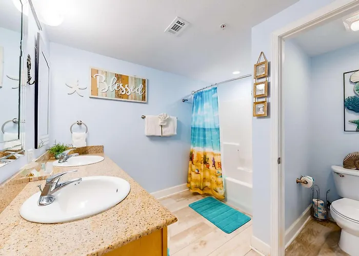 Wonderful With Fantastic Water Views Free Wifi Shared Pool Sauna